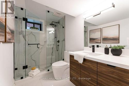 12 Davies Crescent, Toronto, ON - Indoor Photo Showing Bathroom