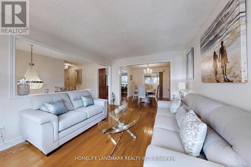 274 Edgehill Drive, Barrie, ON - Indoor Photo Showing Living Room