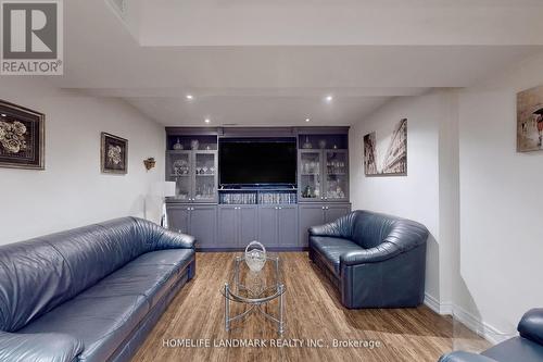 274 Edgehill Drive, Barrie, ON - Indoor Photo Showing Living Room