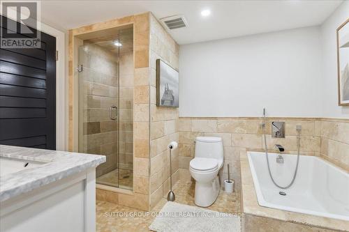 607 - 415 Locust Street, Burlington, ON - Indoor Photo Showing Bathroom