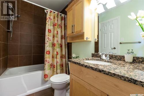 302 34 Nollet Avenue, Regina, SK - Indoor Photo Showing Bathroom