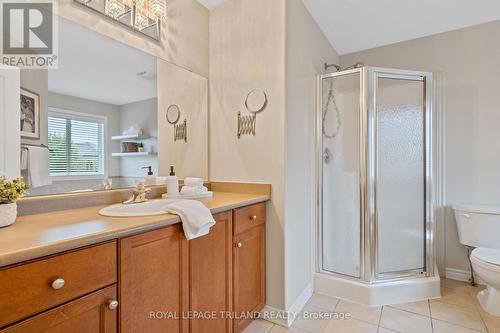 26 Blue Heron Drive, Middlesex Centre, ON - Indoor Photo Showing Bathroom