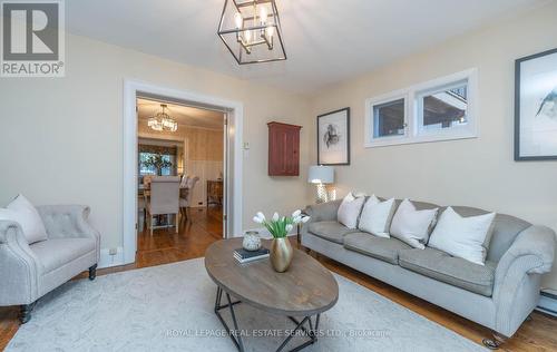 55 Old Orchard Grove, Toronto, ON - Indoor Photo Showing Living Room
