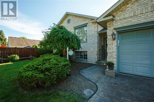 591 Bentinck Drive, St Clair, ON 