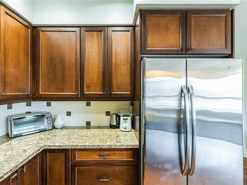 201-755 Goldstream Ave, Langford, BC - Indoor Photo Showing Kitchen