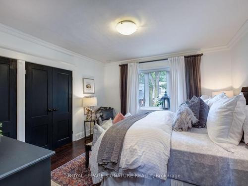 493 Millwood Rd, Toronto, ON - Indoor Photo Showing Bedroom