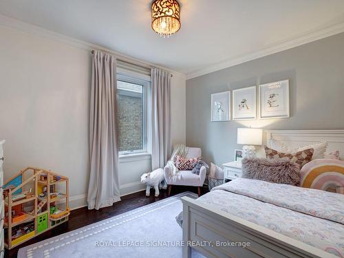 493 Millwood Rd, Toronto, ON - Indoor Photo Showing Bedroom