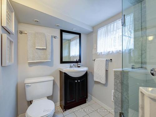 493 Millwood Rd, Toronto, ON - Indoor Photo Showing Bathroom