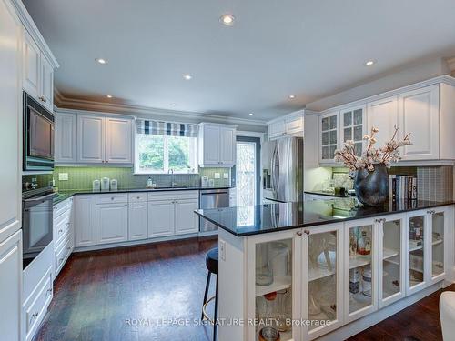 493 Millwood Rd, Toronto, ON - Indoor Photo Showing Kitchen With Upgraded Kitchen