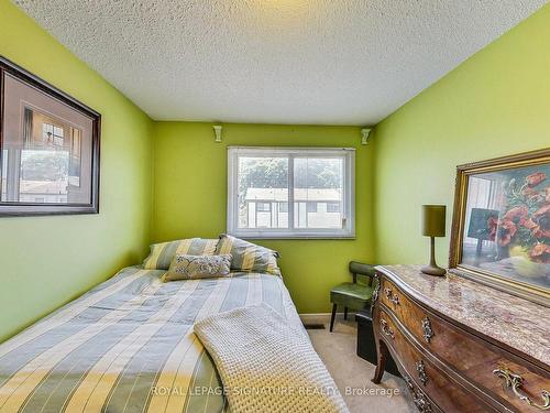 5 Early Apple Way, Toronto, ON - Indoor Photo Showing Bedroom