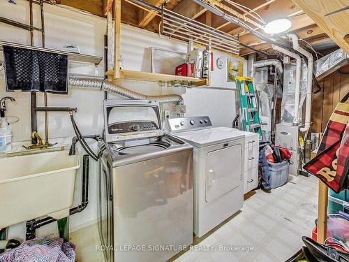 5 Early Apple Way, Toronto, ON - Indoor Photo Showing Laundry Room