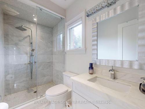279 Betty Ann Dr, Toronto, ON - Indoor Photo Showing Bathroom