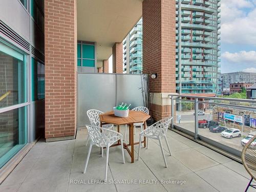 212-100 Western Battery Rd, Toronto, ON - Outdoor