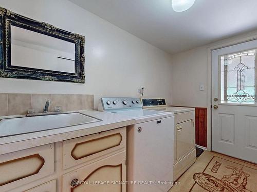 6 Kelvinway Dr, Toronto, ON - Indoor Photo Showing Laundry Room