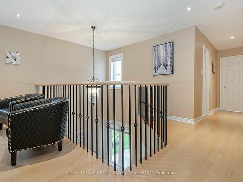 16 Sweet Briar Lane, Brampton, ON - Indoor Photo Showing Other Room