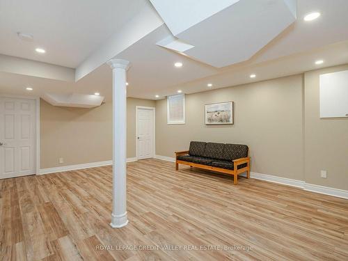 16 Sweet Briar Lane, Brampton, ON - Indoor