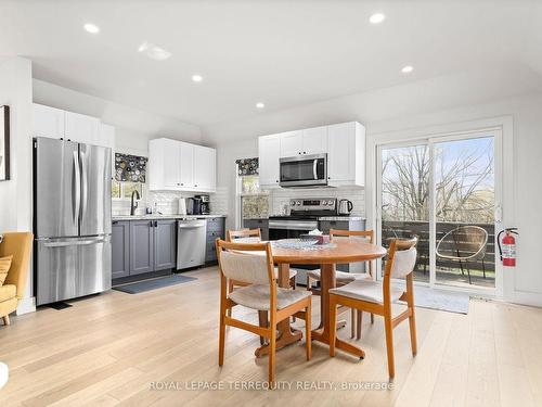 15-1479 County Rd, Prince Edward County, ON - Indoor Photo Showing Kitchen