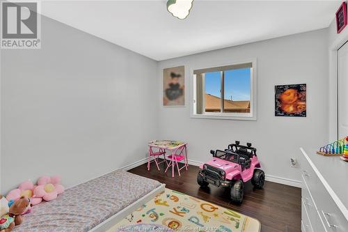 1133 Thunderbay Avenue, Windsor, ON - Indoor Photo Showing Bedroom