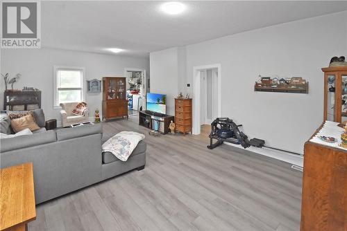 19 Agnes Street, Gore Bay, Manitoulin Island, ON - Indoor Photo Showing Living Room