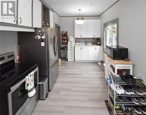 19 Agnes Street, Gore Bay, Manitoulin Island, ON - Indoor Photo Showing Kitchen