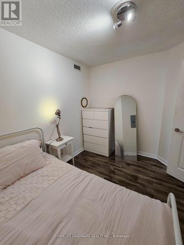 3215 - 4978 Yonge Street, Toronto, ON - Indoor Photo Showing Bedroom