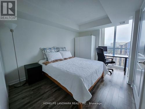 3215 - 4978 Yonge Street, Toronto, ON - Indoor Photo Showing Bedroom