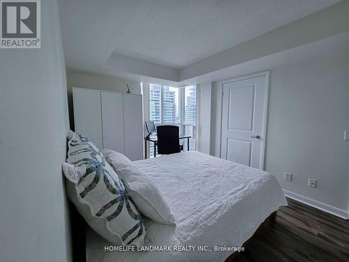 3215 - 4978 Yonge Street, Toronto, ON - Indoor Photo Showing Bedroom