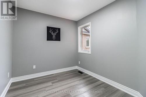 7667 Black Walnut Trail, Mississauga, ON - Indoor Photo Showing Other Room