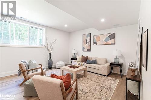 93 Summer Leigh Trail, Huntsville, ON - Indoor Photo Showing Living Room