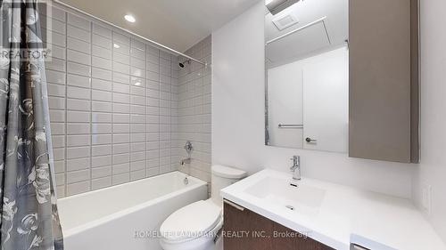 2503 - 203 College Street, Toronto, ON - Indoor Photo Showing Bathroom