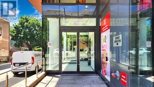 2503 - 203 College Street, Toronto, ON - Outdoor