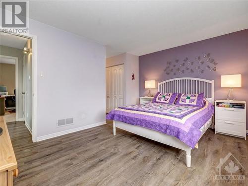 678 Farmbrook Crescent, Ottawa, ON - Indoor Photo Showing Bedroom