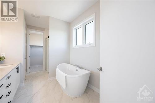1007 Canoe Street, Barrhaven, ON - Indoor Photo Showing Bathroom