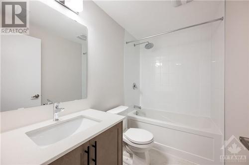 1007 Canoe Street, Barrhaven, ON - Indoor Photo Showing Bathroom