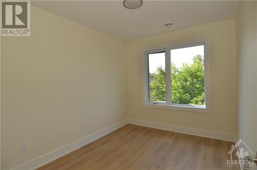183 Columbus Avenue, Ottawa, ON - Indoor Photo Showing Other Room