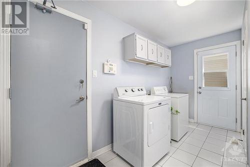 963 Chaleur Way, Ottawa, ON - Indoor Photo Showing Laundry Room