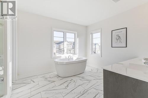 100 Limestone Lane, Shelburne, ON - Indoor Photo Showing Bathroom