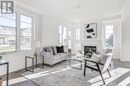 100 Limestone Lane, Shelburne, ON - Indoor Photo Showing Living Room With Fireplace