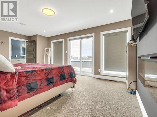 654 Freeport Street, London, ON - Indoor Photo Showing Bedroom