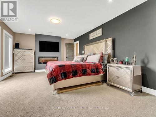 654 Freeport Street, London, ON - Indoor Photo Showing Bedroom