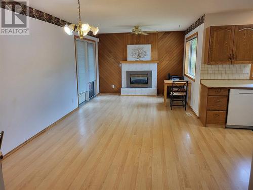 6184 Saint Martin Place, Oliver, BC - Indoor With Fireplace