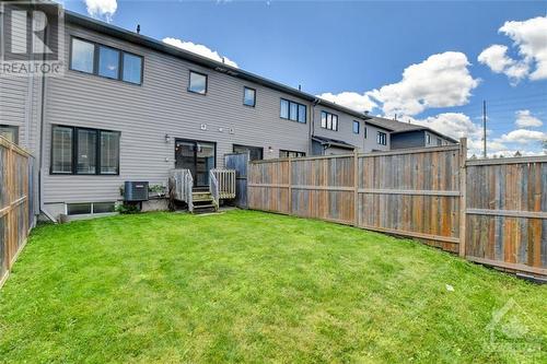 33 Fallengale Crescent, Ottawa, ON - Outdoor With Exterior