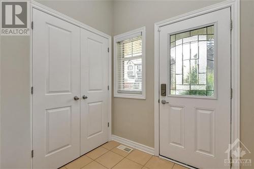 33 Fallengale Crescent, Ottawa, ON - Indoor Photo Showing Other Room