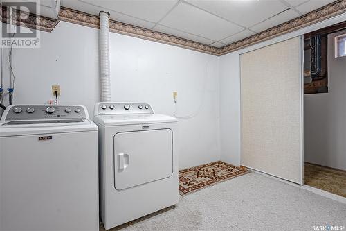 414 Haight Crescent, Saskatoon, SK - Indoor Photo Showing Laundry Room