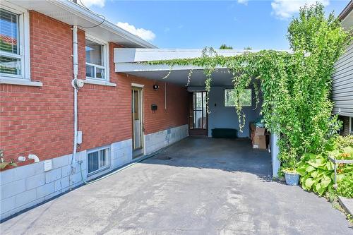 28 Nugent Drive, Hamilton, ON - Outdoor