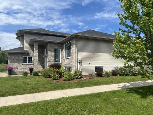 183 Sunflower Street, Thunder Bay, ON - Outdoor