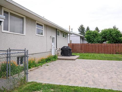1925 Fleetwood Ave, Kamloops, BC - Outdoor With Exterior