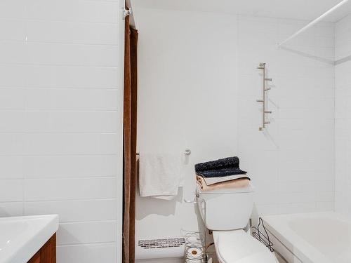 Bathroom - 3626  - 3636 Rue De Verdun, Montréal (Verdun/Île-Des-Soeurs), QC 
