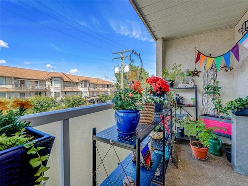 305-254 First St, Duncan, BC - Outdoor