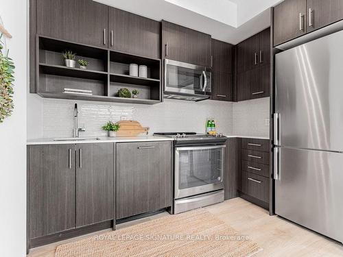 205-128 Fairview Mall Dr, Toronto, ON - Indoor Photo Showing Kitchen With Stainless Steel Kitchen With Upgraded Kitchen